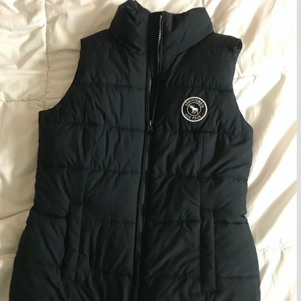 Abercrombie Puffer Vest Navy with Pink fleece